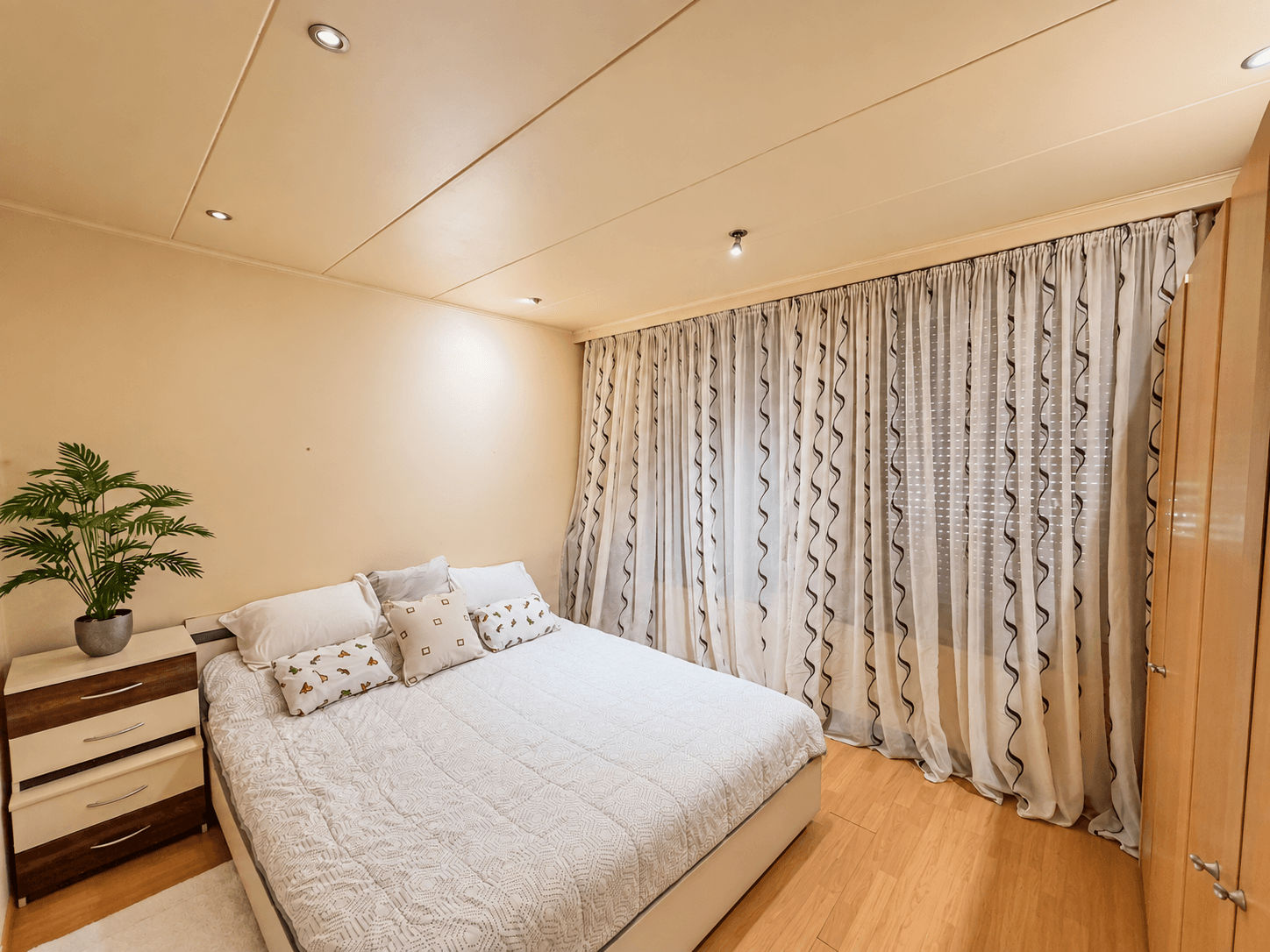 Huis te koop met 4 slaapkamers te Deurne!