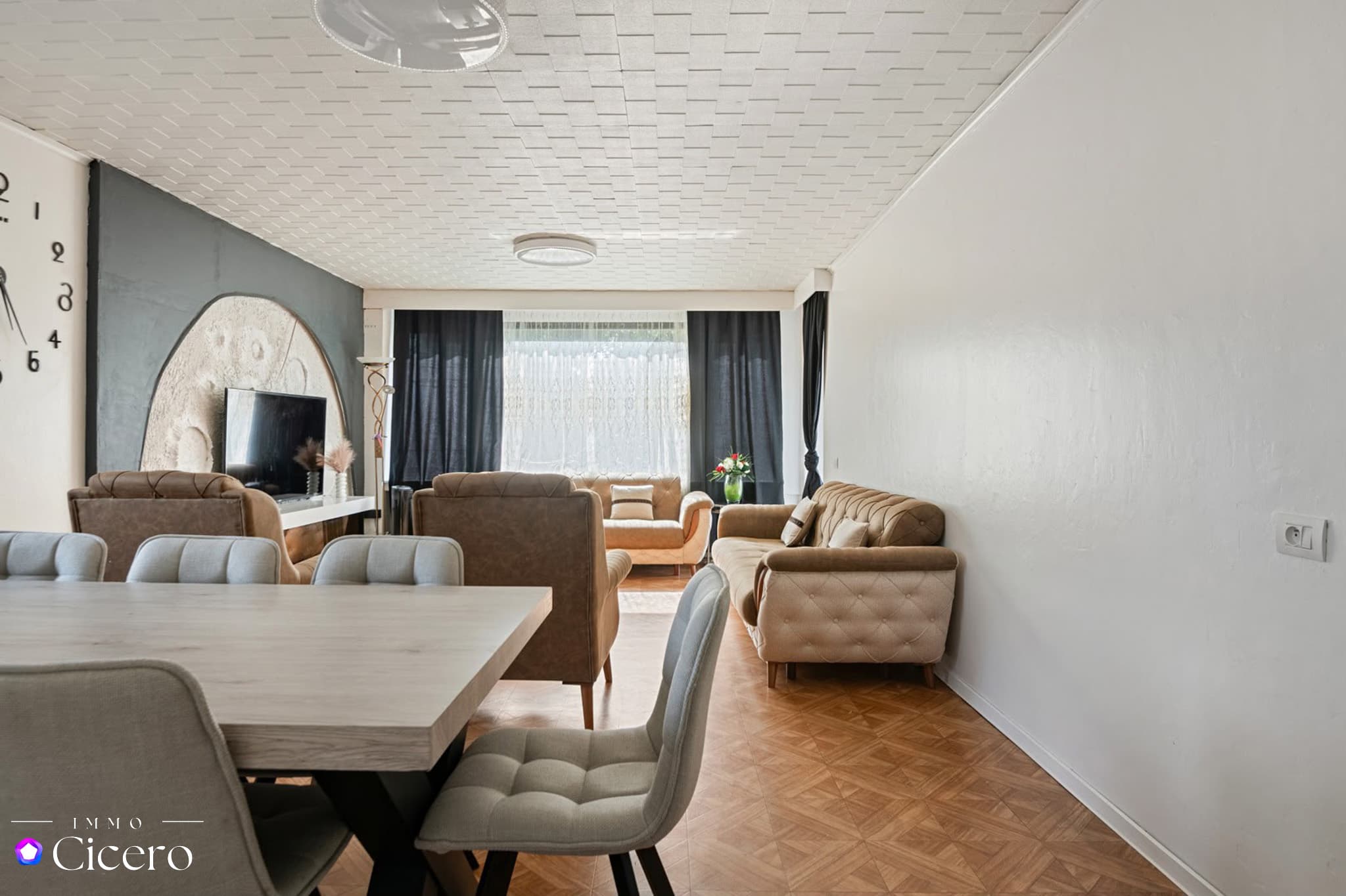 Appartement met 3 slaapkamers te koop in Deurne!