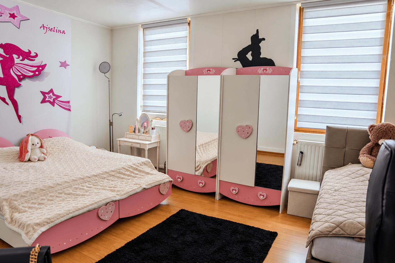 Huis te koop met 4 slaapkamers te Deurne!