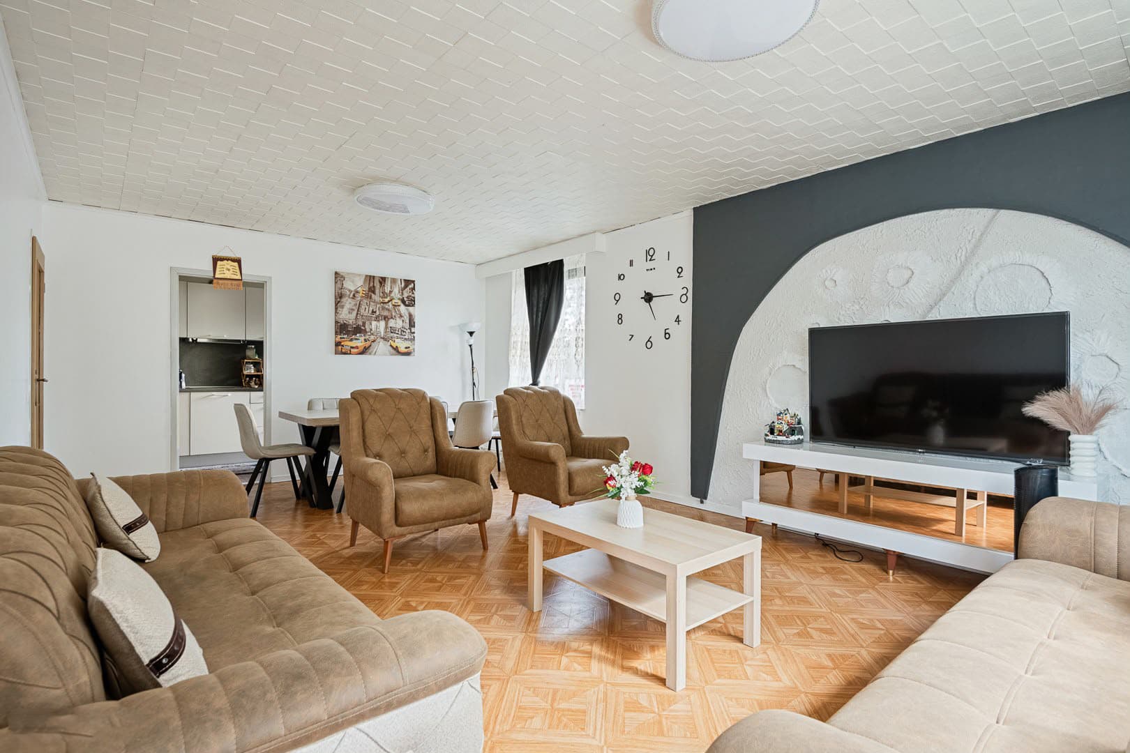 Appartement met 3 slaapkamers te koop in Deurne!