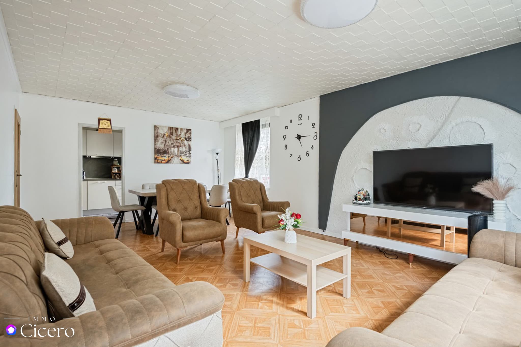 Appartement met 3 slaapkamers te koop in Deurne!