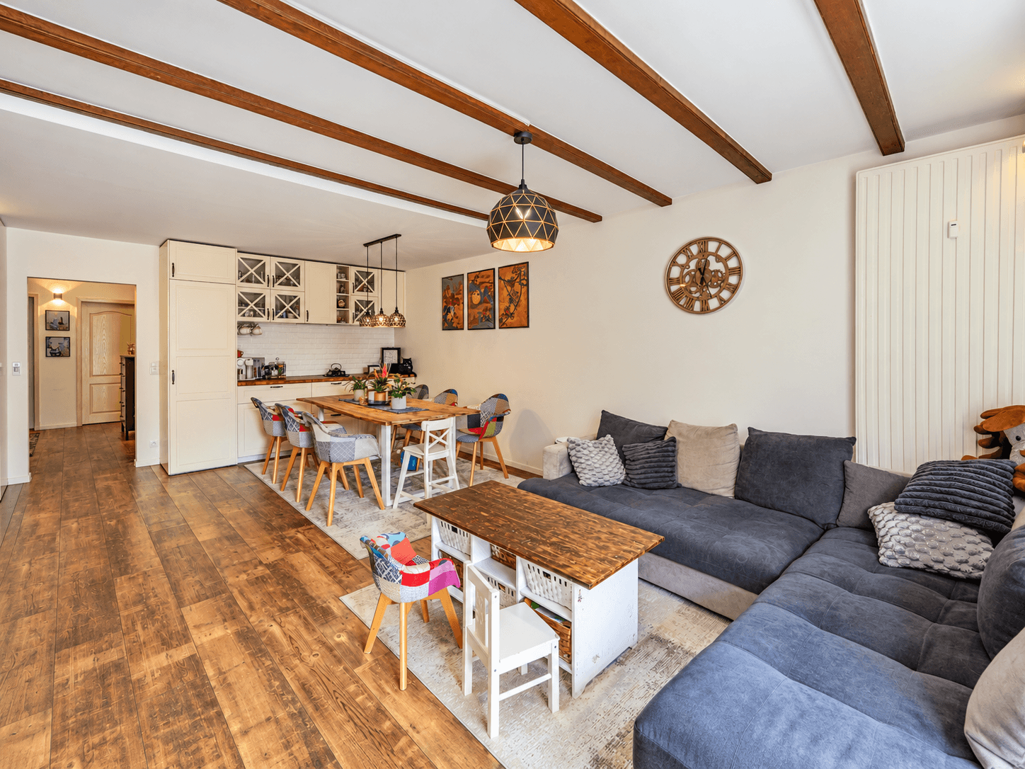 Volledig gerenoveerd 3-slaapkamerappartement met 2 terrassen in Borgerhout!