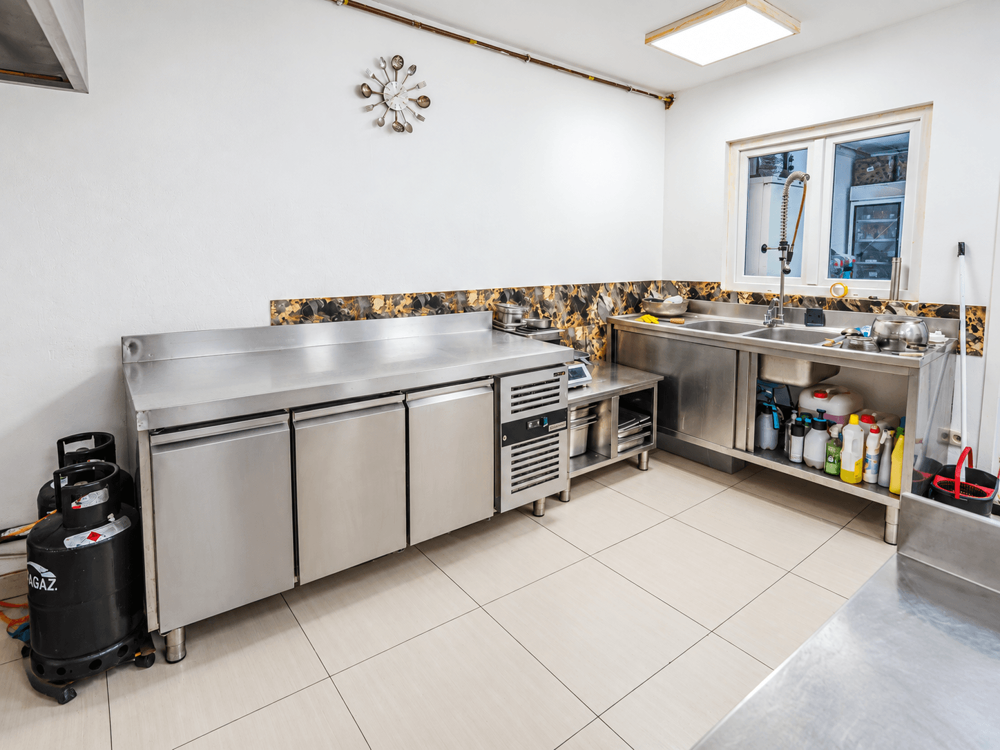 Overname restaurant in Deurne - handelsfonds of overname aandelen
