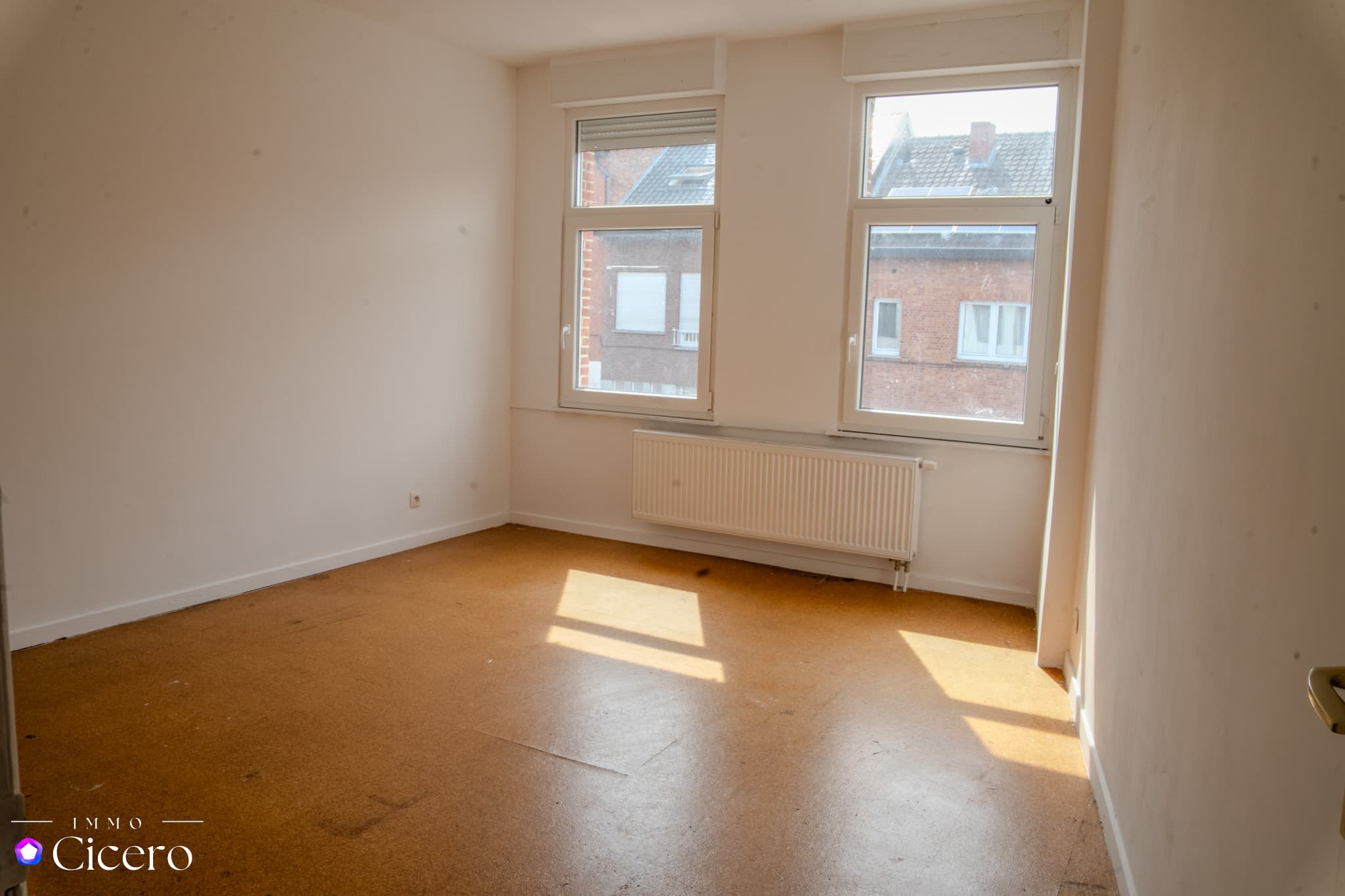Woning met 4 slaapkamers, koer en garage te koop in Mechelen!
