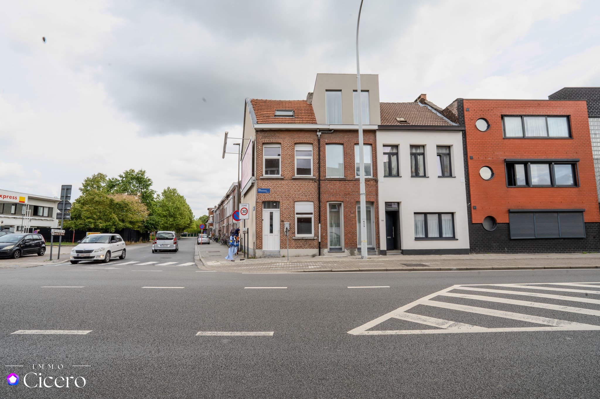 Woning met 4 slaapkamers, koer en garage te koop in Mechelen!