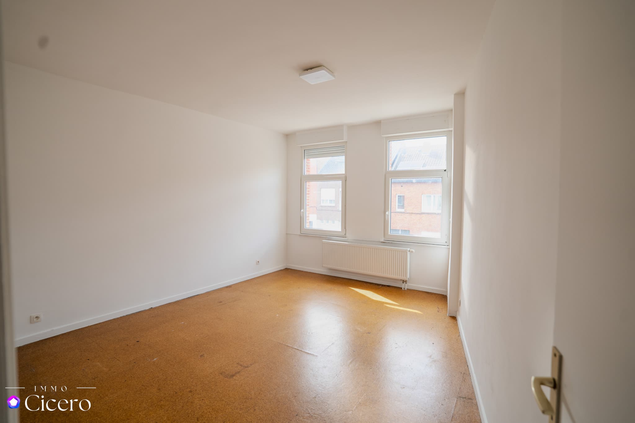 Woning met 4 slaapkamers, koer en garage te koop in Mechelen!